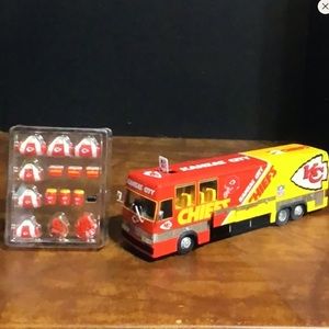 RARE Vintage 🏈 KC Chiefs Team Bus w/ Accessories | Officially Licensed by NFL